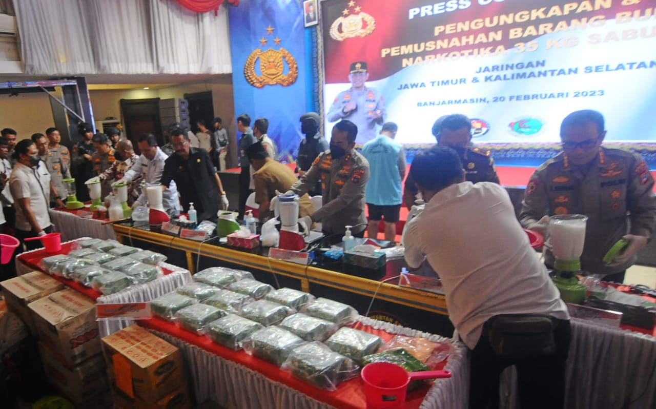 Polda Kalsel Gagalkan Penyelundupan  35 Kikogram  Sabu  di Kawasan Pelabuhan Trisakti