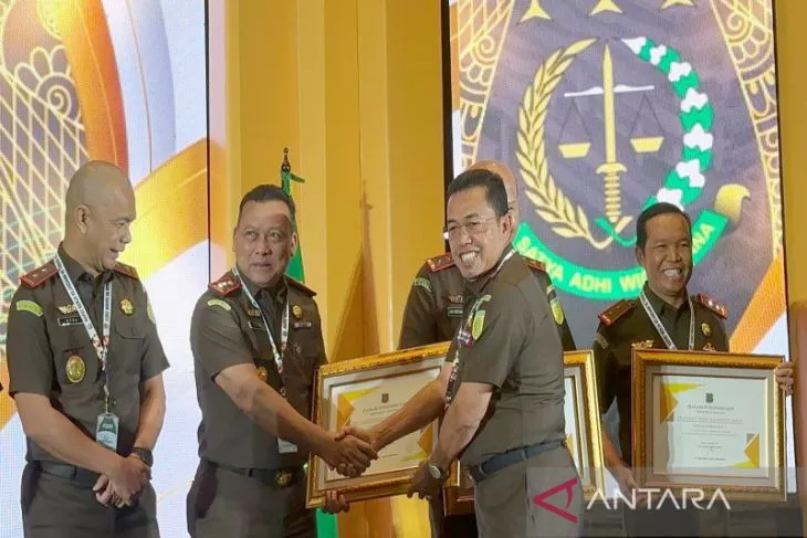 Kejati Kalsel Raih Tiga Penghargaan Terbaik Dari Kejagung RI