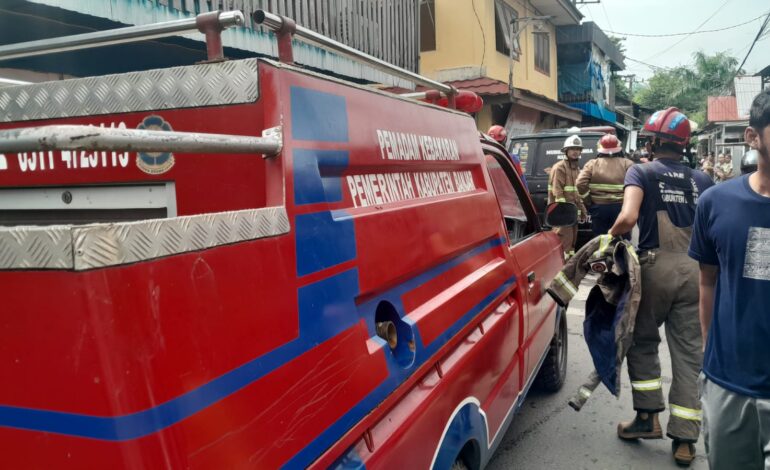 Satu Unit Rumah Warga di Murung Keraton Hangus Dilalap Api