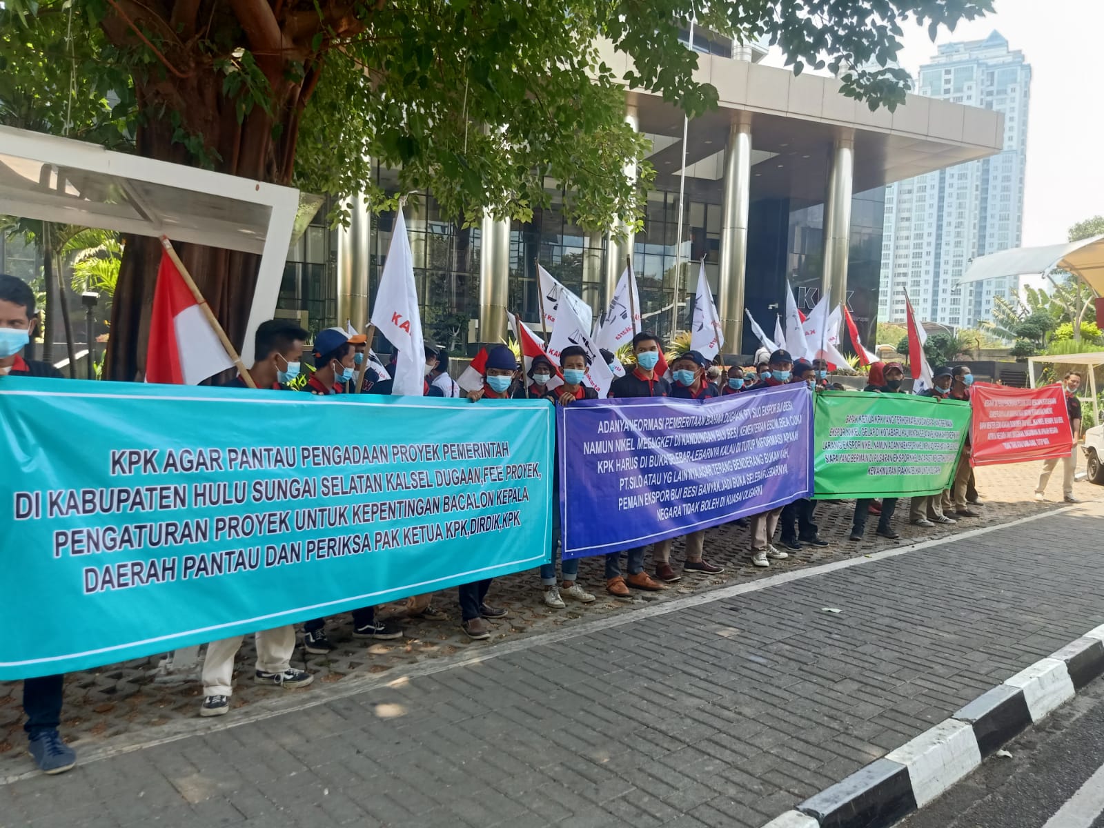 Buntut Dugaan Ekspor Nikel Ilegal, LSM KAKI Kalsel Geruduk KPK