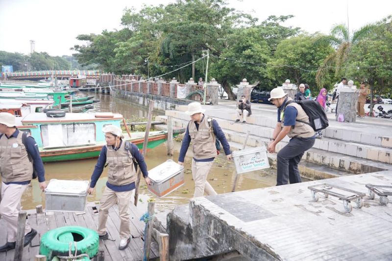 Distribusikan Rp3,2 Miliar di Ekspedisi Rupiah Susur Sungai oleh Bank Indonesia