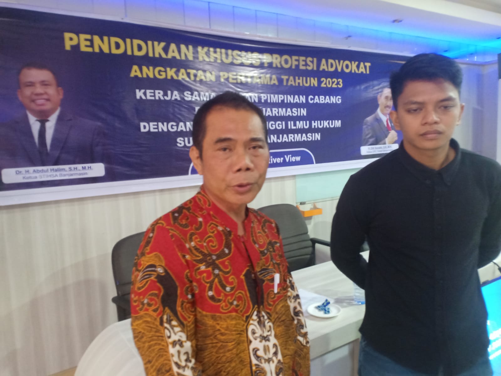 Hasan Yuniar Isi Materi di Pendidikan Khusus Profesi Advokat