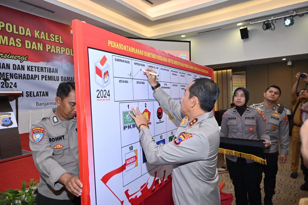 Tandatangani Komitmen Pemilu Damai, Kapolda Kalsel Bertemu Perwakilan Ormas dan Parpol