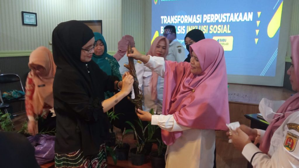Inovasi Dispersip Kalsel dan Darpusda Kota Banjarbaru Kembangkan Agribisnis Tanaman Anggrek