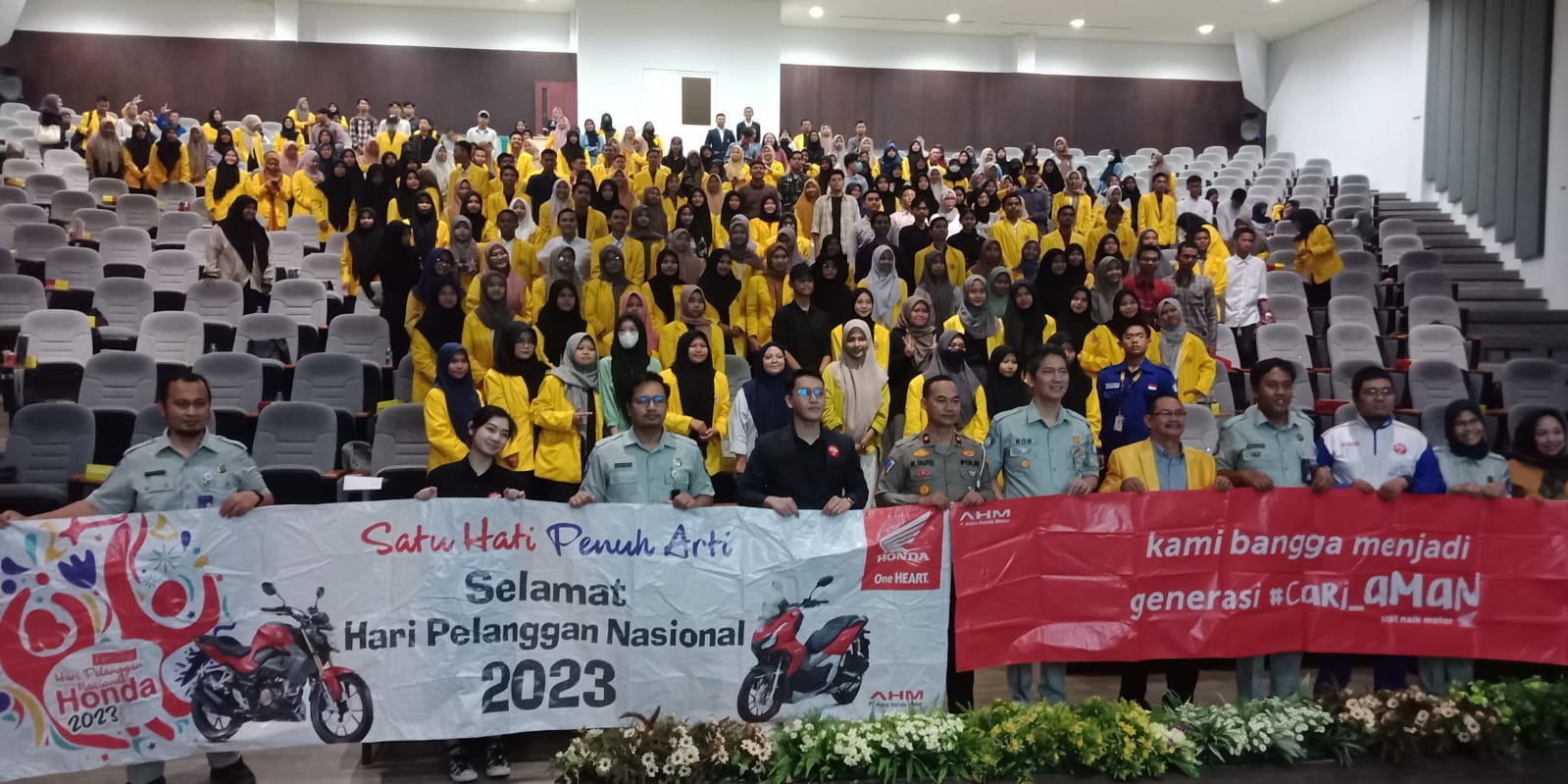 Seminar Safety Riding ‘Kami Bangga Generasi #Cari_Aman’ di FEB ULM Banjarmasin
