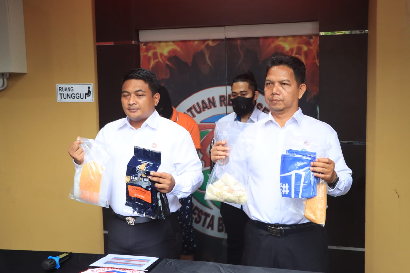 Residivis ini Kembali Ketangkap dengan Barbuk 1 Kilogram  Sabu dan Ratusan Ineks