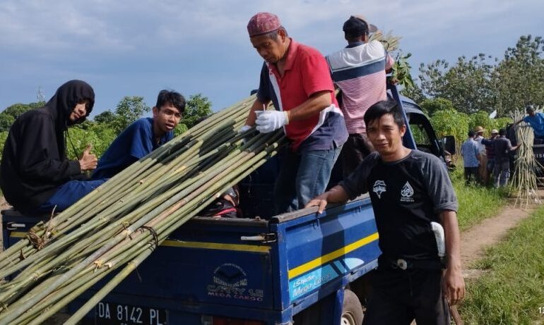 Jelang Haul Guru Sekumpul ,Warga Keramat Martapura Gotong Royong Bersihkan Kampung