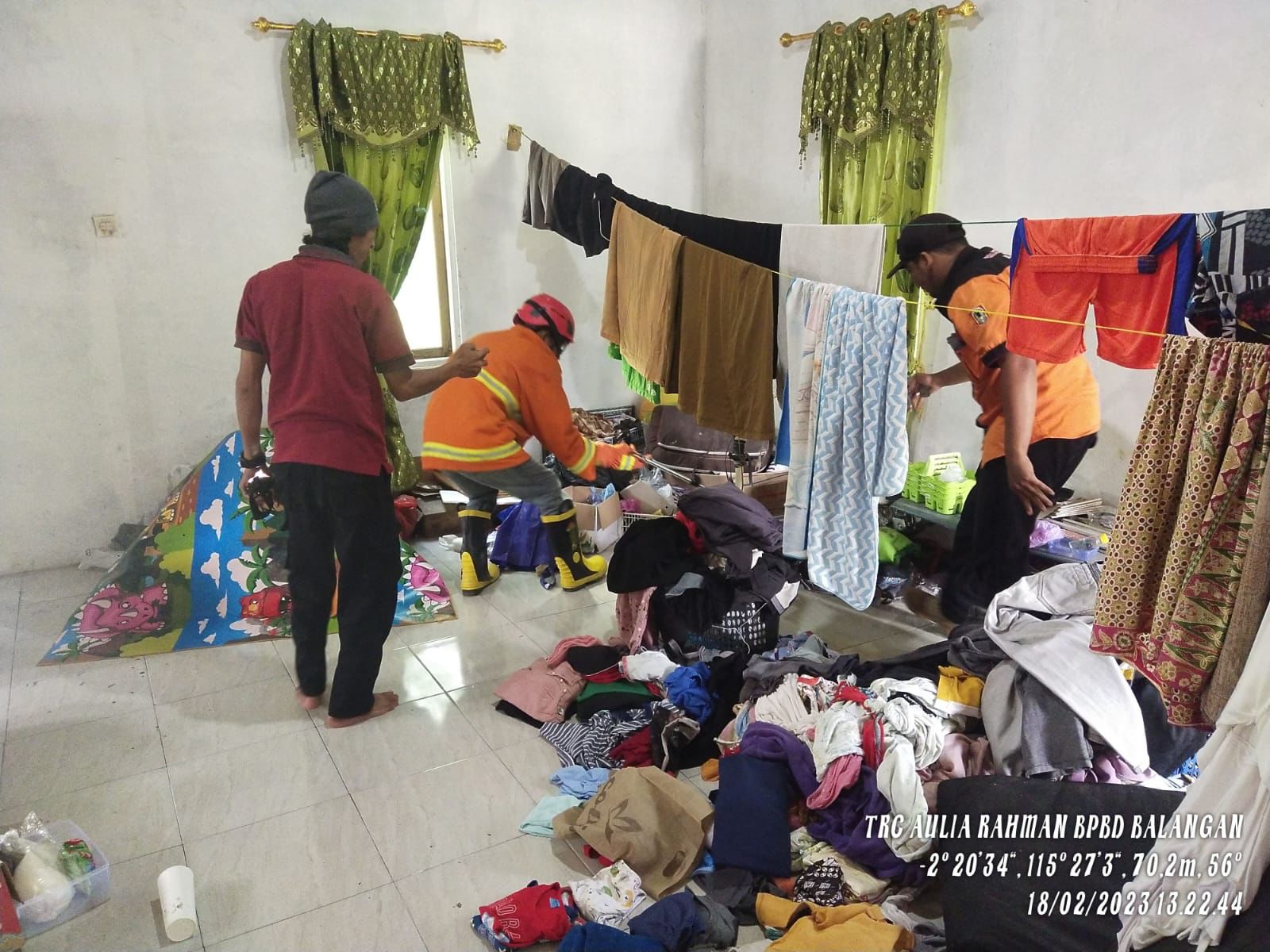 Resahkan Warga- Ular âFlying Snakeâ? Ditangkap Oleh Tim TRC BPBD Balangan