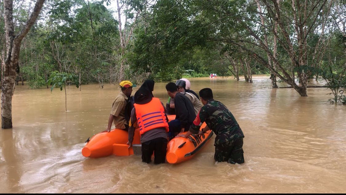 Banjir Genangi Wilayah Kecamatan Juai Dan Halong
