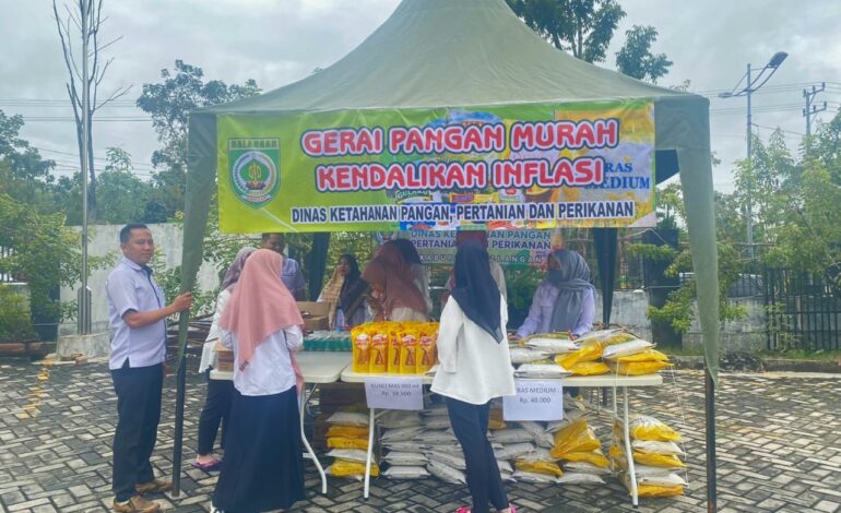 Kendalikan Inflasi, DKP3 Balangan Buka Gerai Pangan Murah