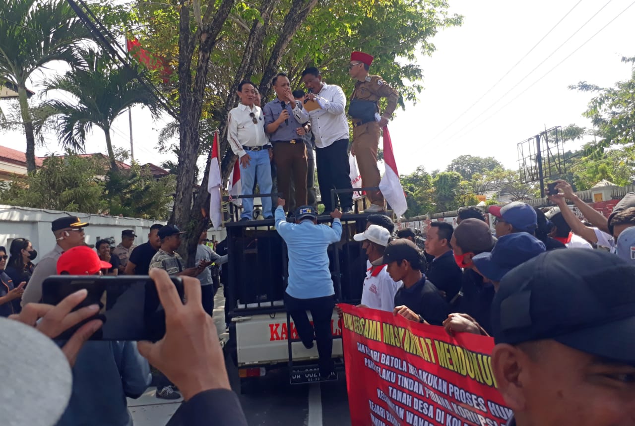 Warga Desa Kolam Kanan – KAKI Kalsel Dukung Kejari Batola Lakukan Penyidikan Kasus Tukar Guling Tanah Lahan Sawit