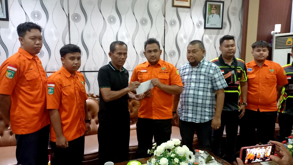 Sukamta Awali Donasi Untuk Guru Muhammad Aqli