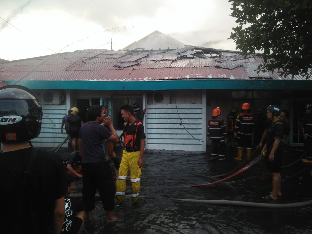 Diduga Tabung Gas Meledak, Api Lalap RM Bakul Kemangi di Gatsu Banjarmasin