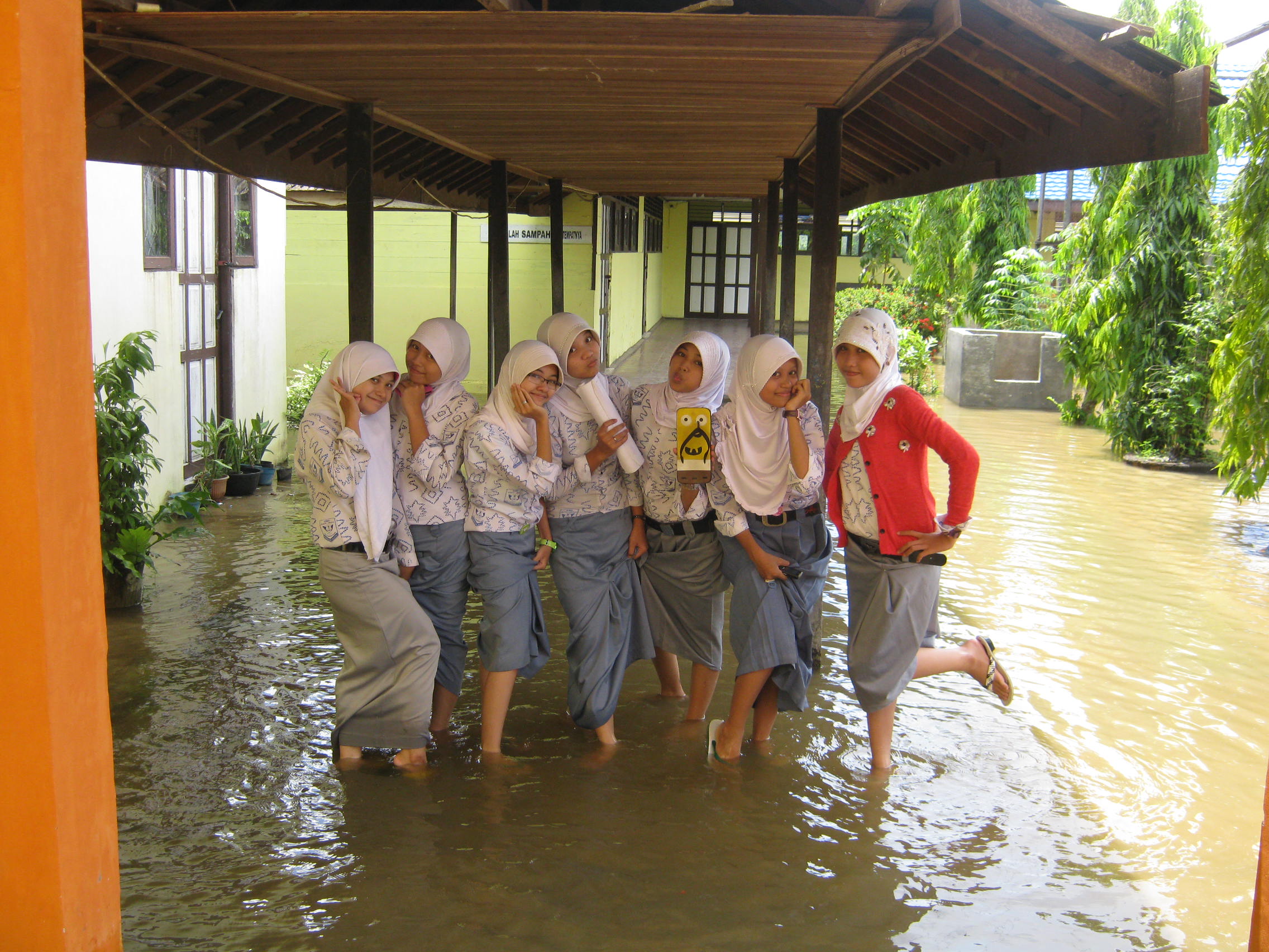 Tiga Bangunan SMA di Kalsel Terdampak Banjir