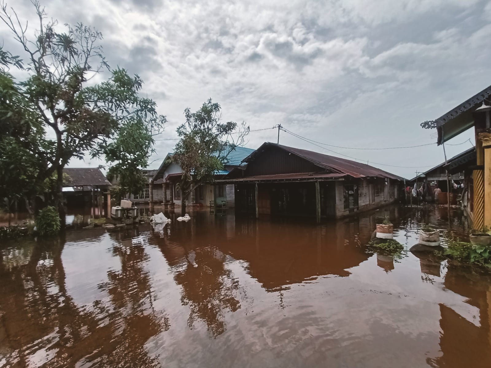 Ratusan Rumah Di Desa Benua Raya Terendam Banjir