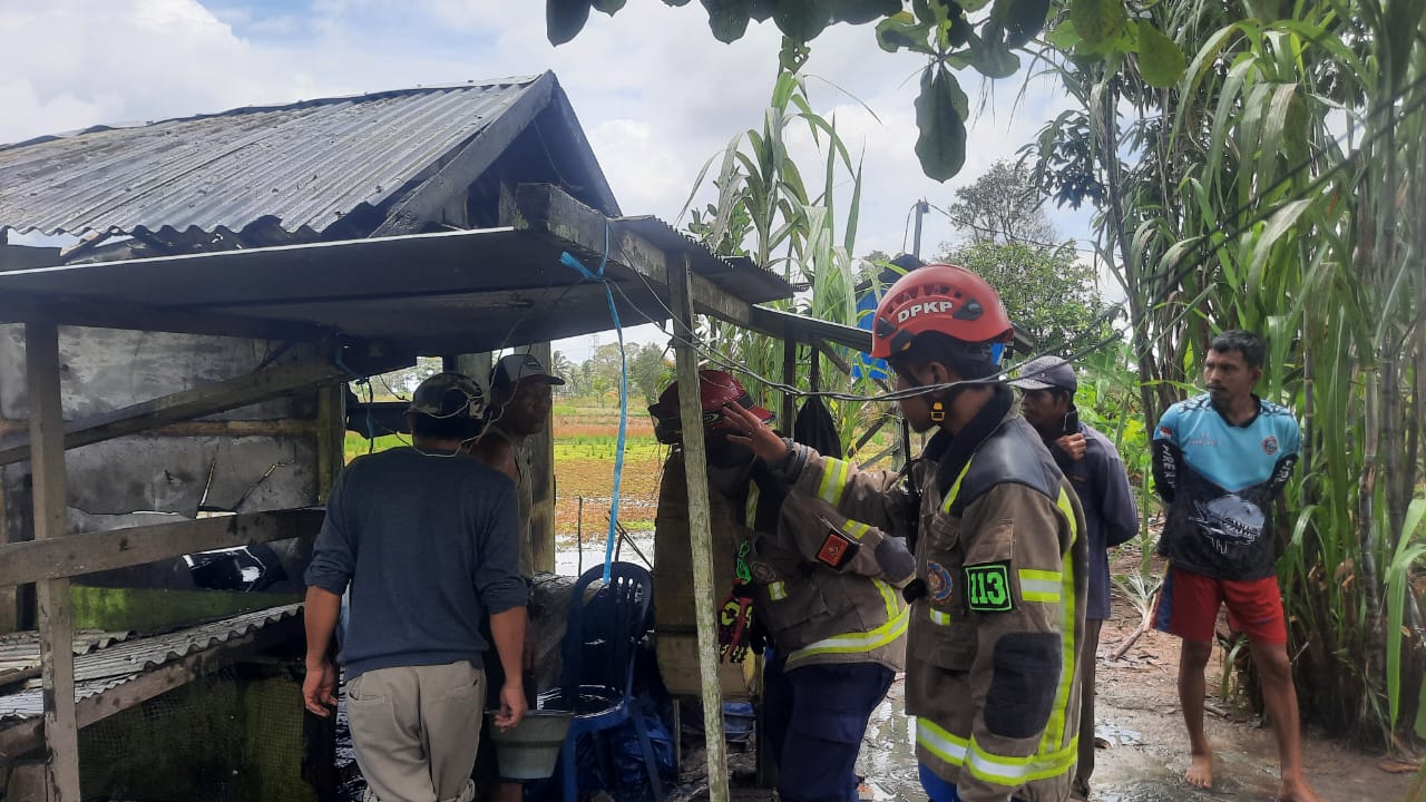 Akibat Obat Nyamuk , Rumah Warga di Tatah Badandan Terbakar