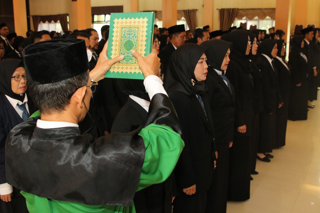 126 Kepala Sekolah di Kabupaten Banjar Resmi Dilantik Bupati