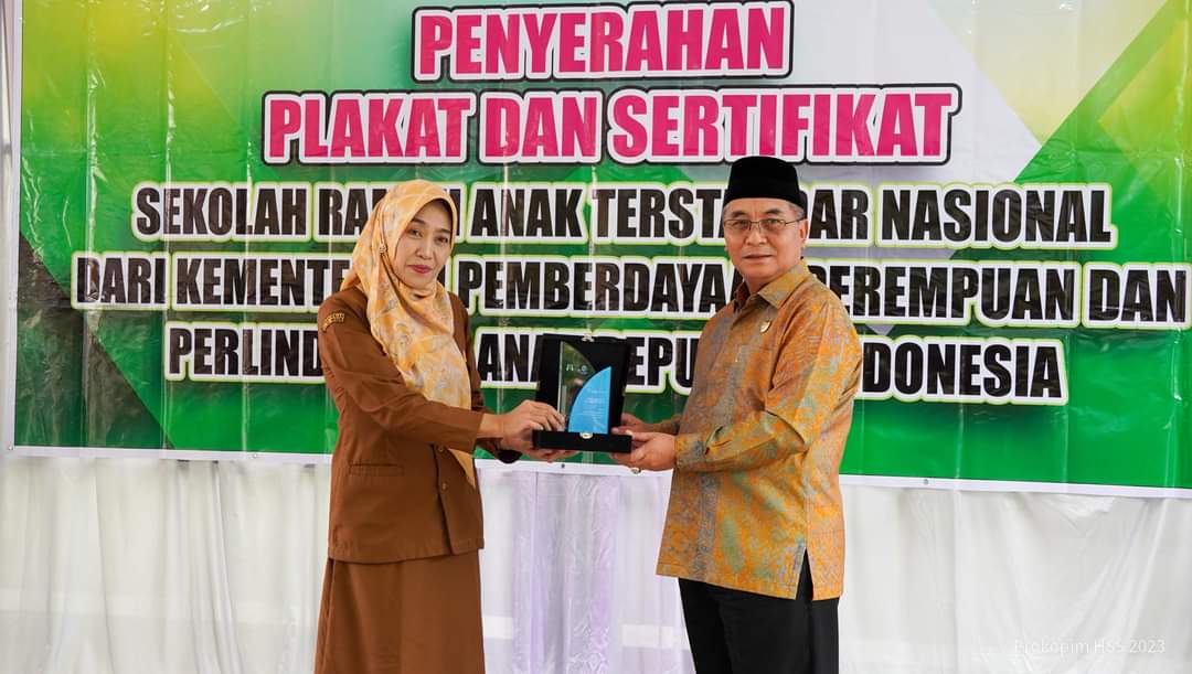 SMPN 1 Kandangan Mendapat Predikat Sekolah Ramah Anak Terstandar Nasional