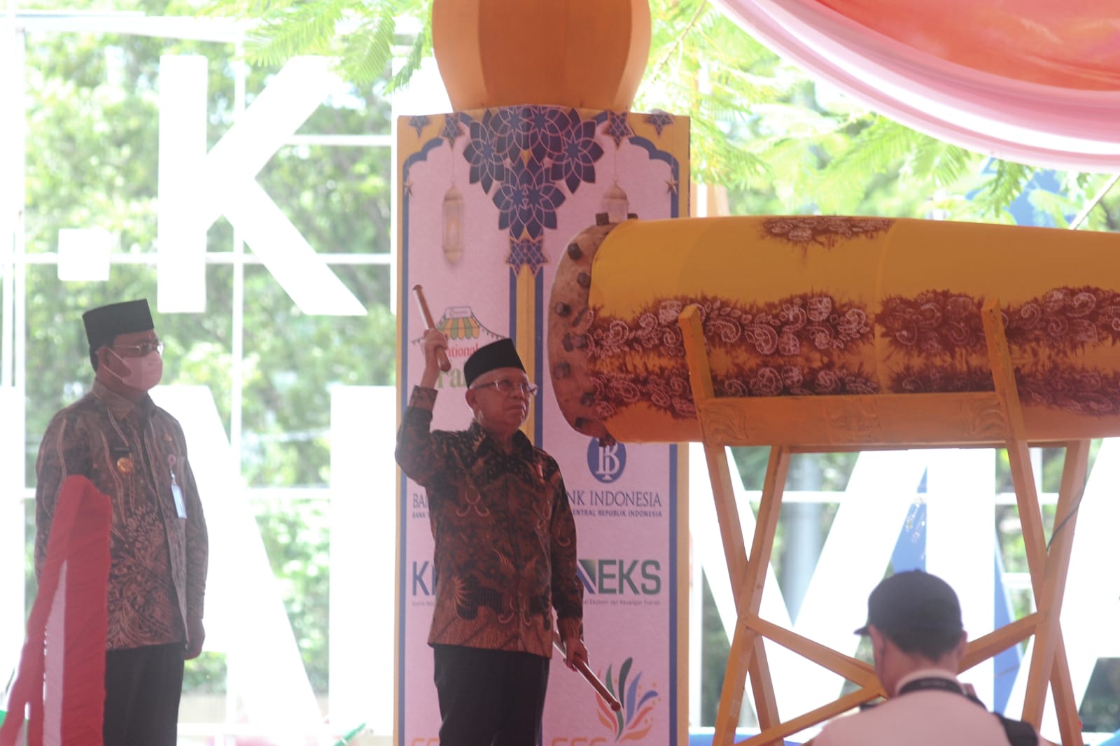Resmikan Kalsel Halal Nasional Fair, Wakil Presiden Minta Percepatan Sertifikasi Halal UMKM