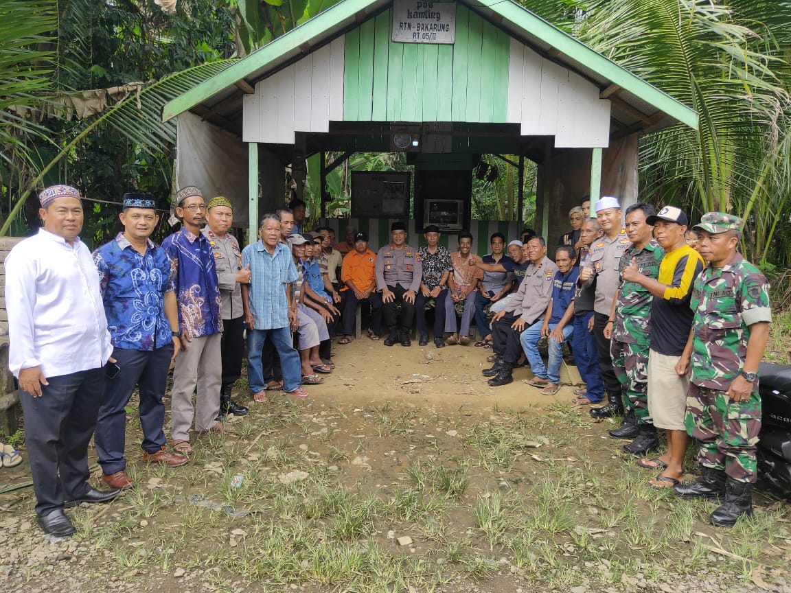 Warga Desa Bakarung Keluhkan Kenakalan Remaja Hingga ODGJ Ke Kapolres HSS