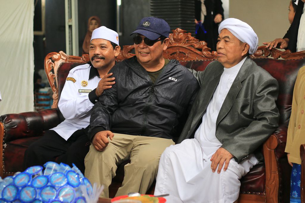 Safrah Amal Pembangunan Ponpes Nurussholihin, Gubernur Kalsel Sumbangkan Dana