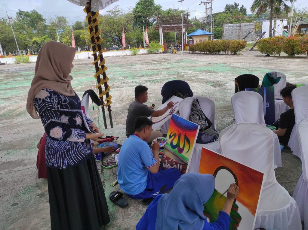 48 Peserta Ikuti Lomba Lukis Kaligrafi Di Taman Budaya