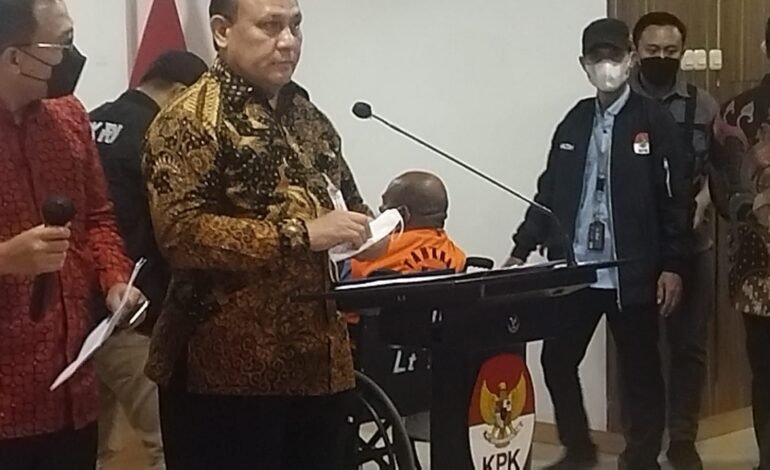 KPK Blokir Rekening Gendut Lukas Enembe