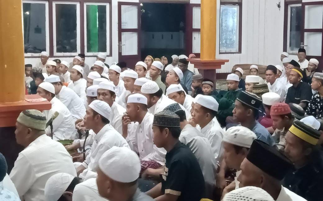 Antusiasme Warga Kotabaru Ikut Tabligh Akbar dan Istighosah Kubro