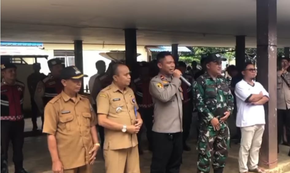 Polisi Amankan Aksi Unjuk Rasa Damai Masyarakat Mandiangin Timur.