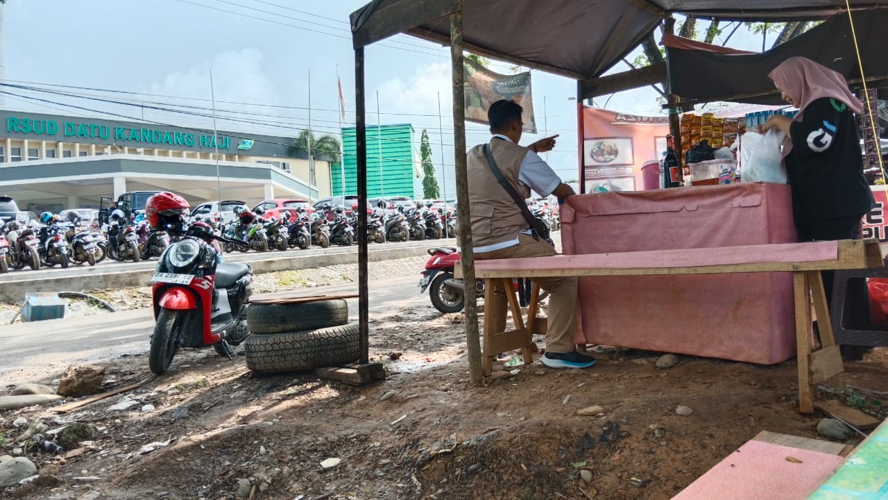 Pembangunan RSUD Datu Kandang Haji Berdampak Positif ke Pedagang