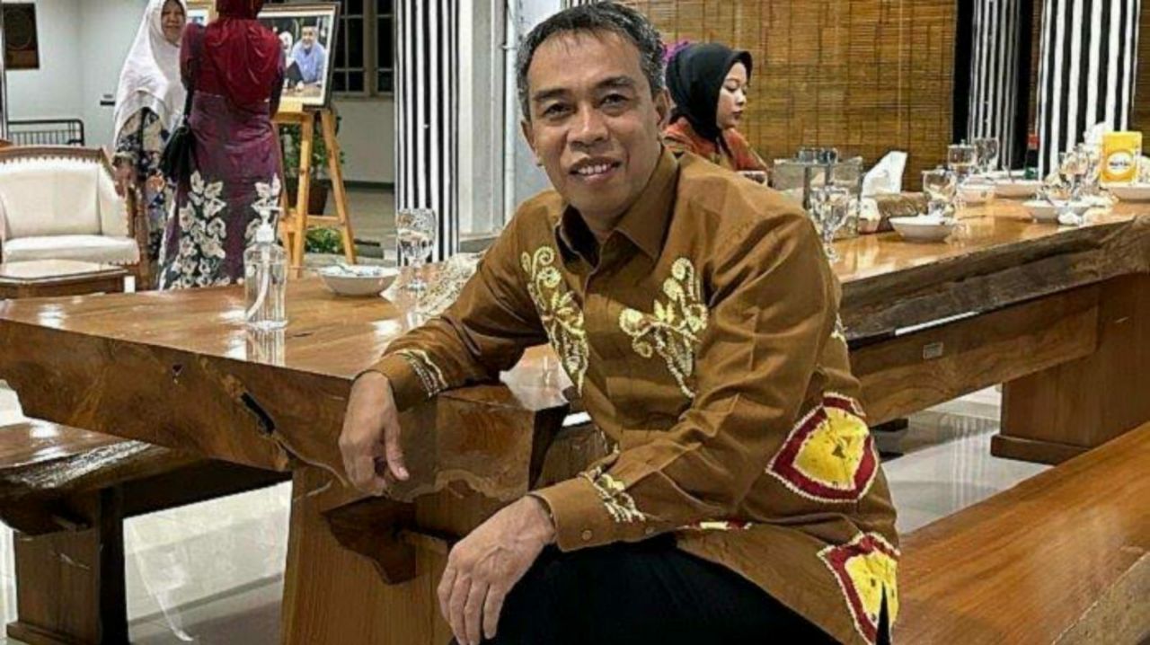 (Ambin Demokrasi)  POLITIK, “JARA SABAKASAN” Oleh: Noorhalis Majid