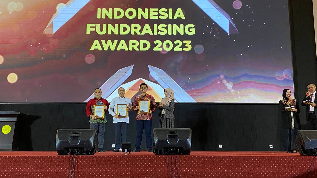 Prestasi Rumah Zakat Raih Lima Penghargaan Indonesia Fundraising Award 2023