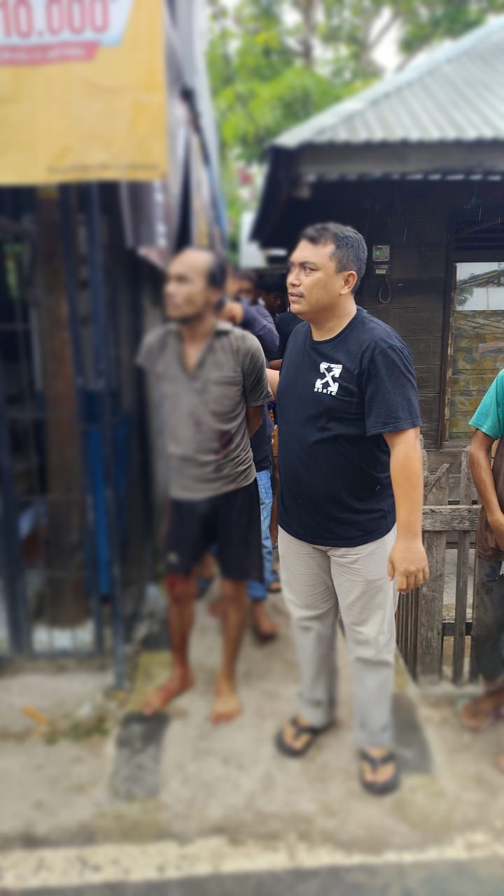 PELAKU SAJAM – Karena ngamuk pakai Sajam mau bunuh warga