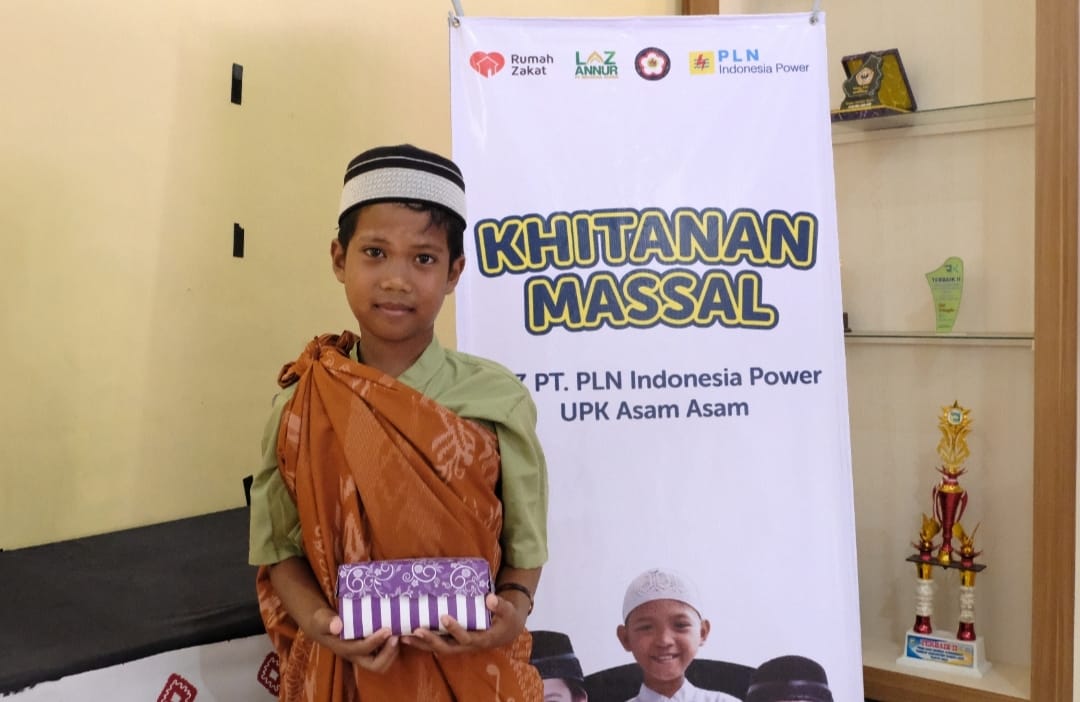 Khitanan Massal LAZ PT PLN Indonesia Power UPK Asam Asam Bersama Rumah Zakat