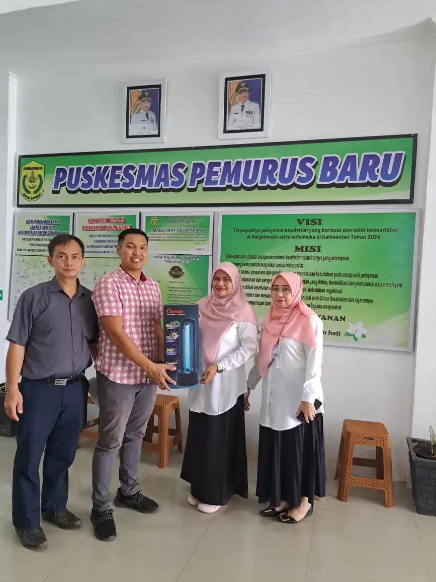 Star Cosmos Melalui Program CSR Beri UVC Sterilizer ke Puskesmas