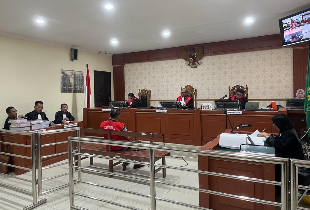 Anak Buah Miming Mengaku Transfer 69 Kali Dengan Total Rp 990 Juta ke Papah Silas