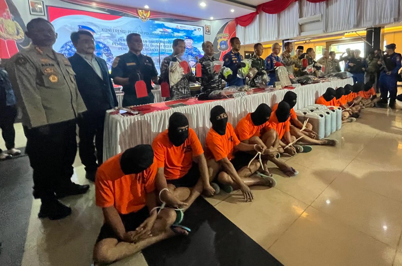 Ditpolairud Polda Kalsel Gercep Ringkus Komplotan Perompak , Kerugian Capai 8 Miliar