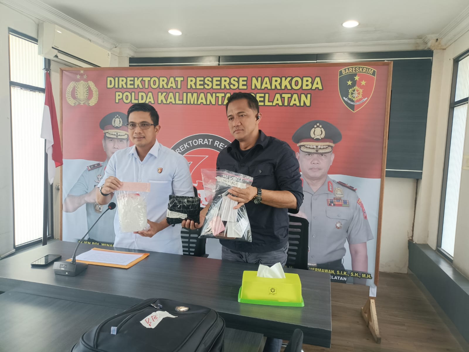 Bawa 1 Kg Sabu Lewat Udara, Pria asal Aceh Disergap Ditresnarkoba Polda Kalsel di Liang Anggang