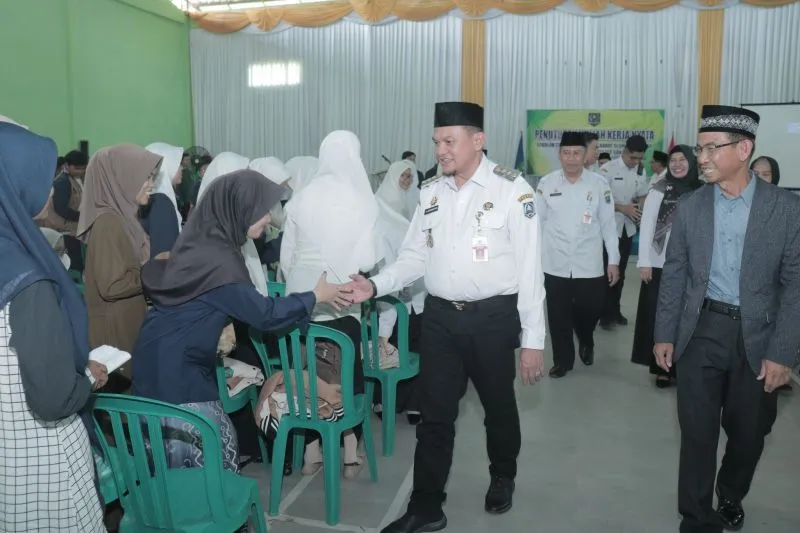 Pj Bupati HSS Sebut KKN Mahasiswa Berkontribusi Pada Pembangunan