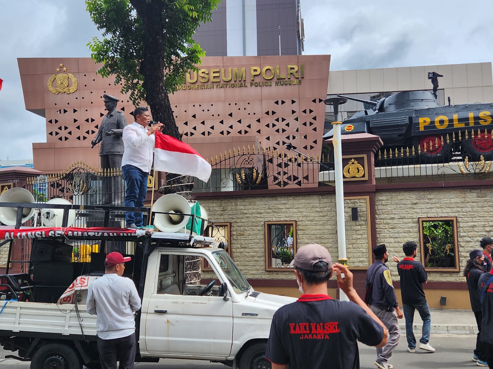 H Husaini Direktur KAKI: Awasi DPRD Untuk Cegah Korupsi