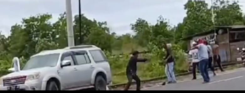 Perkelahian Brutal di Landasan Ulin: Seorang Korban Luka Parah Akibat Sengketa Tanah