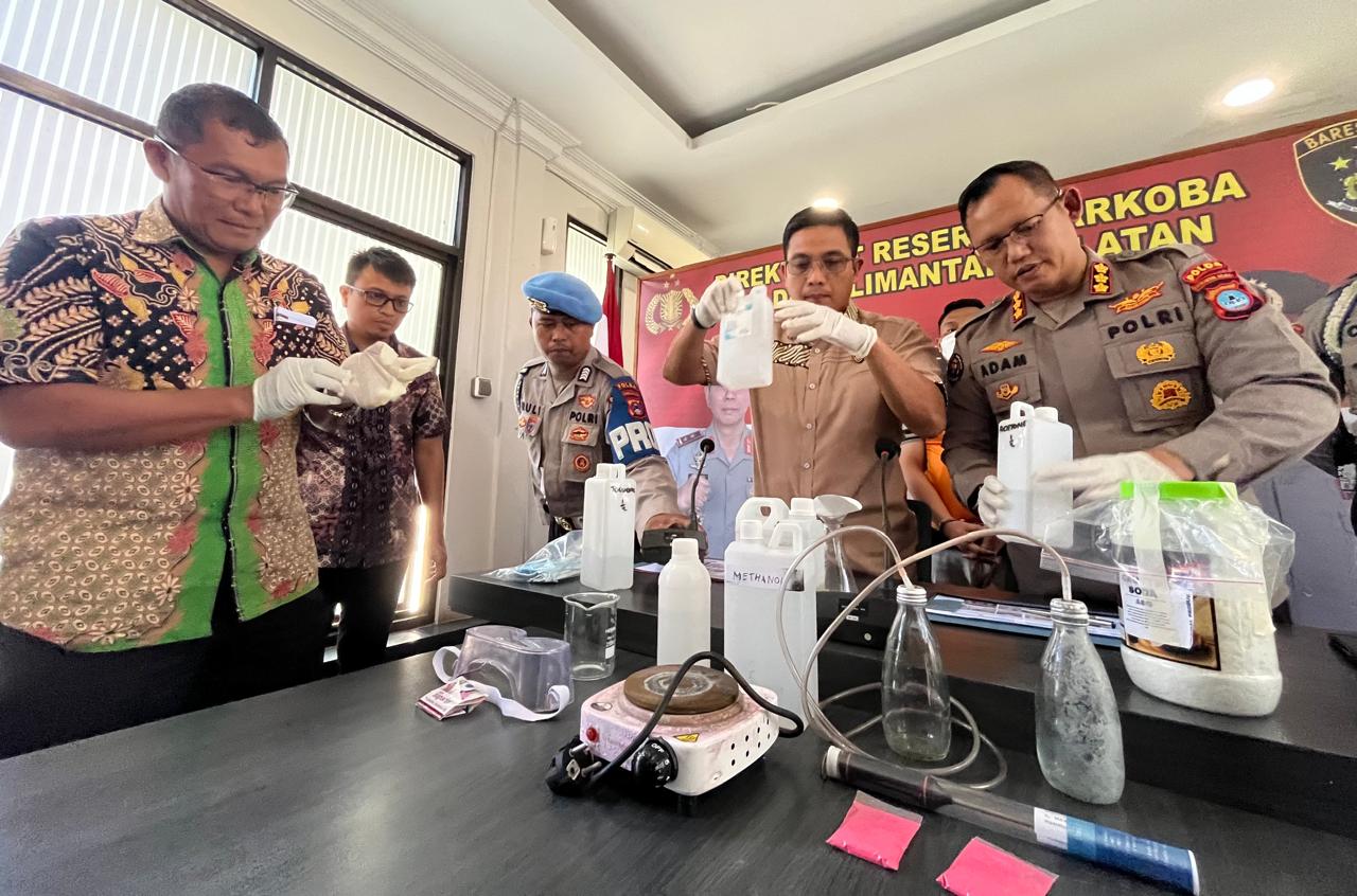 Ditresnarkoba Polda Kalsel Gerebek Home Industri Sabu-sabu