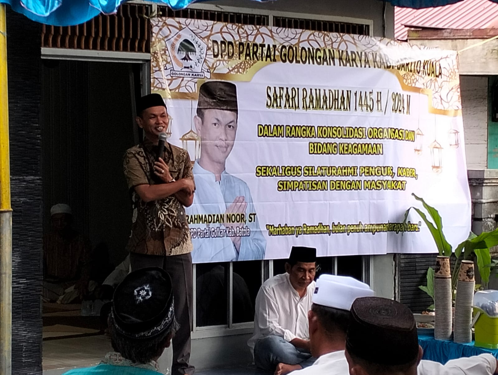 Ketua Komisi II DPRD Batola Hadiri Safari Ramadhan Partai Golkar Di Kecamatan Bakumpai.
