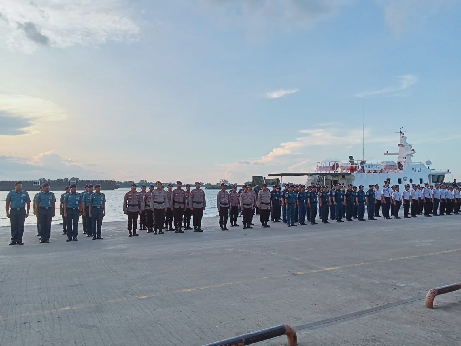 5 Kapal Disiapkan Layani Penumpang Lebaran di Pelabuhan Trisakti