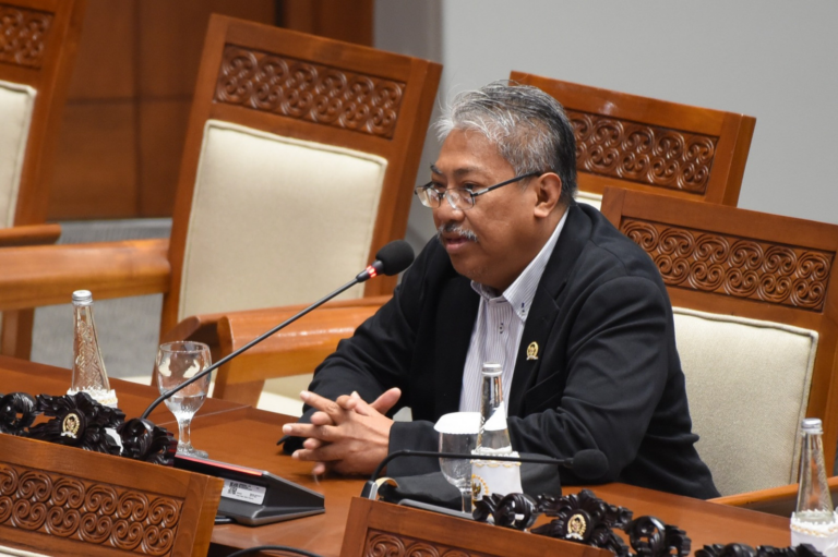 KPK Diminta Periksa Menteri Bahlil Lahadalia Soal Pencabutan IUP Dan HGU Sawit