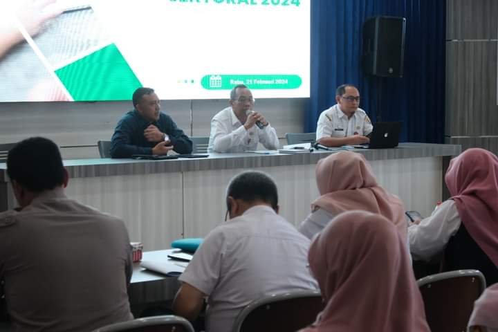 KEGIATAN FOCOS GRUP DISCUSSION KDA HST 2024 BERSAMA PERANGKAT DAERAH DAN INSTANSI VERTIKAL LINGKUP HST