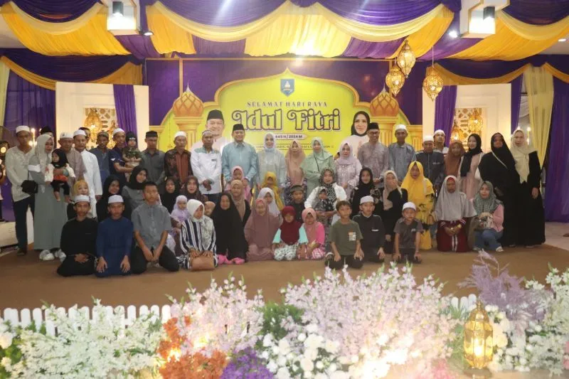 Antusias Masyarakat Hadiri Open House Pj Bupati HSS