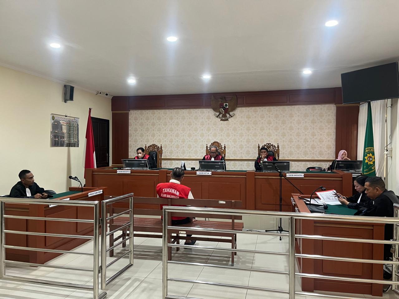 Divonis 1,8 Tahun Penjara, Lian Silas Pikir-Pikir