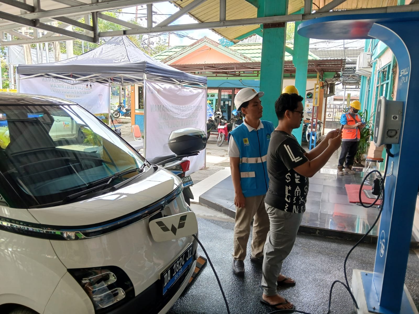 Tempuh Jarak Ratusan Kilometer dengan EV