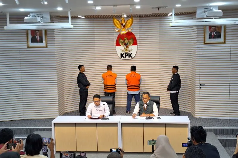 KPK Tahan 2 Tersangka Baru Korupsi Proyek Fiktif PT Amarta Karya